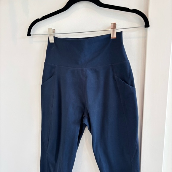 Alphalete Navy Women's High Waist Leggings Side Pockets 27" Inseam Size Small - Picture 3 of 10